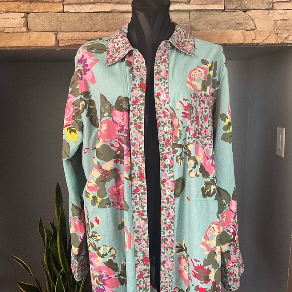 Soft Surroundings Cottagecore Button Down Tunic Shacket Floral Scattered 1X - Picture 3 of 8